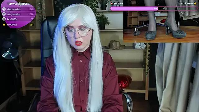 Ellis_Nova on StripChat 