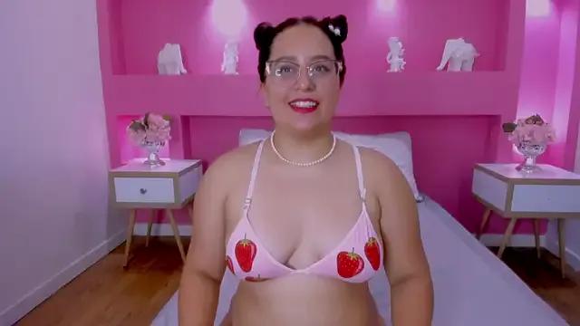 EmiilyBloomm on StripChat 
