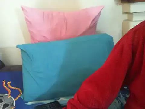 GUCCIMUMMY on StripChat 