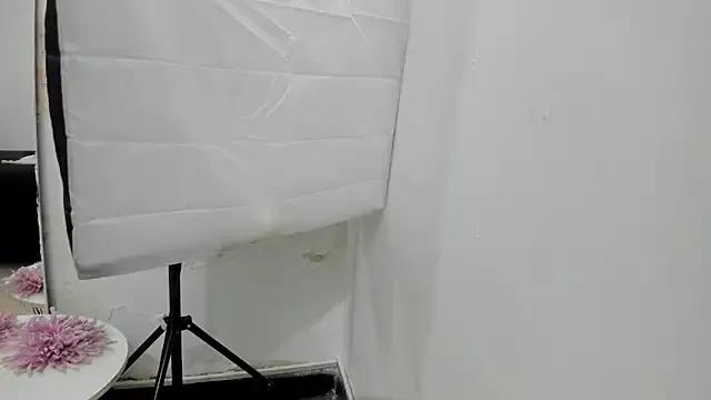 Hanna_Marshall_ on StripChat 