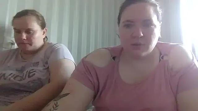 HollyXEva on StripChat 