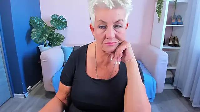 HotandMature — chest-50. ass -100...naked . pussy -150