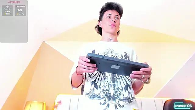 iammariano on StripChat 