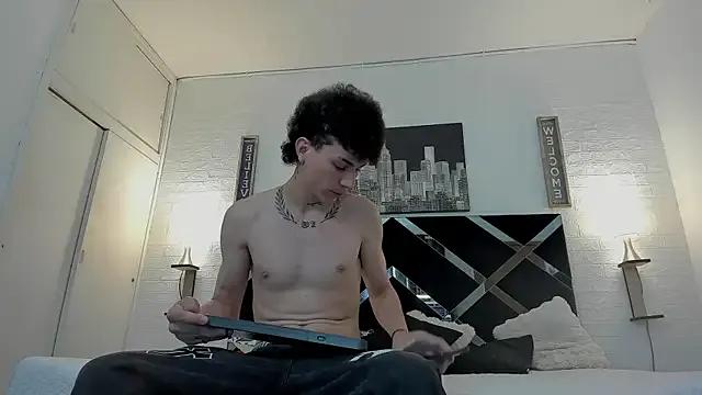 iammariano on StripChat 