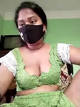 Idhika-Paul on StripChat 