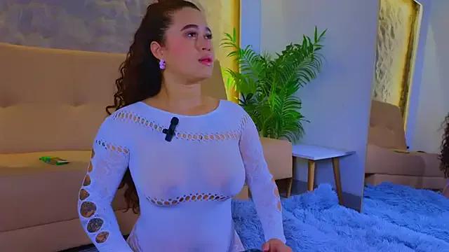 Isa__Blanc — make me squirt