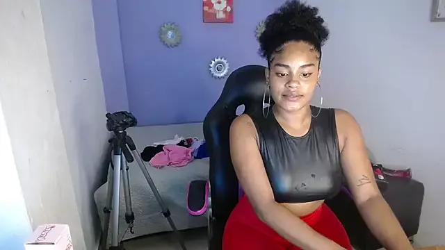 issa__love on StripChat 