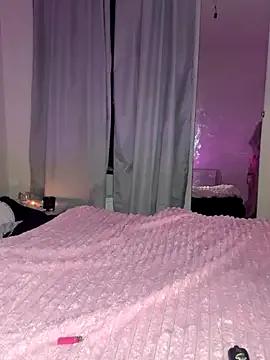 Julamayana — Stay topless 15 min