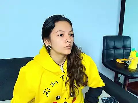 Kitty_ravee on StripChat 