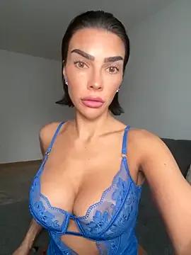 krissiswrld- — Boobs out LT get 2 HOT VIDEOS 