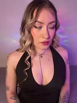 Lally_Valencia__ on StripChat 