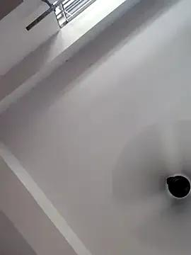 LARAfun on StripChat