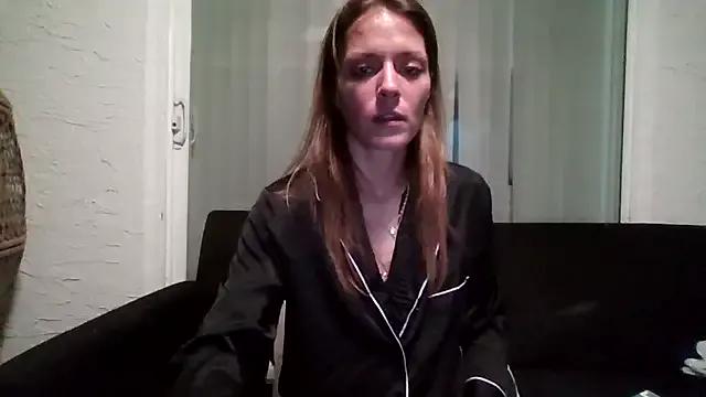 LaylaRainVIP on StripChat 