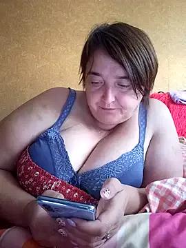 LiluHot on StripChat 