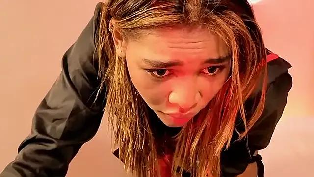 Lily_Miiller on StripChat 