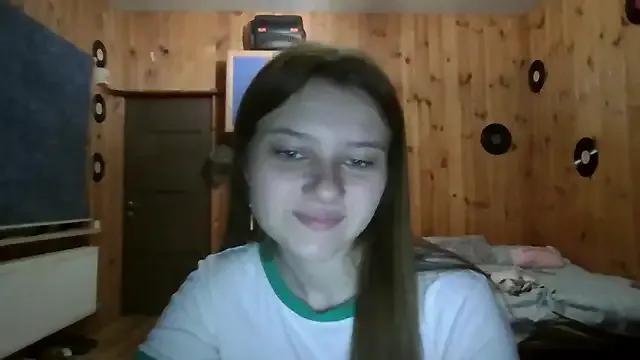 Little_shygirl — red lips