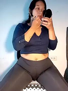 Liulee2 on StripChat 