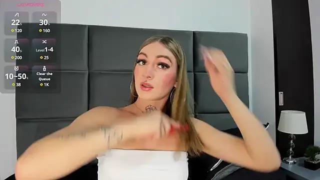 Lizz_Luna on StripChat 