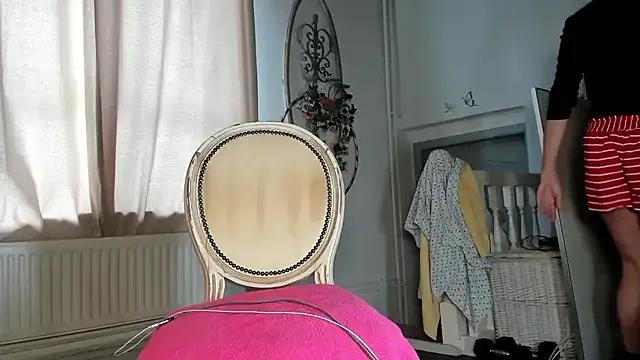 Lola_Belgium on StripChat 