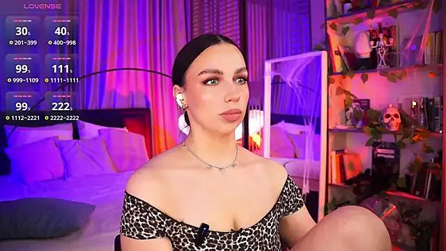 LunaNight —  lick fingers w/eye contact 