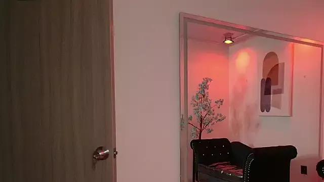 Madame_scarlet on StripChat 