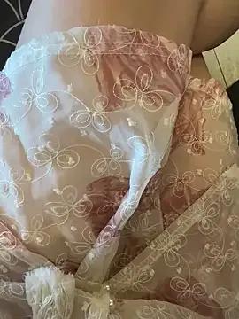 Meii-meyy — Naked in pulic in front of a random