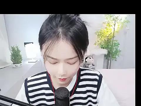 mili0923 on StripChat 