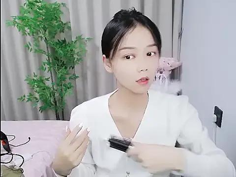 mili0923 on StripChat 