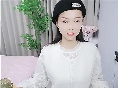 mili0923 on StripChat 