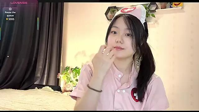 nanaliu6 on StripChat 