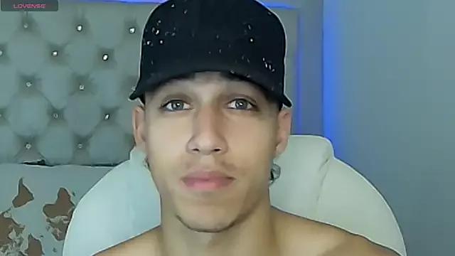 orionblaze69_ on StripChat 