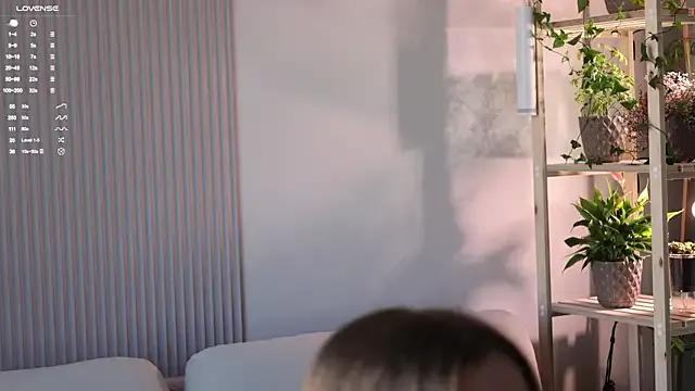 Pretty_Princess_Elina — stroke a camel's toe
