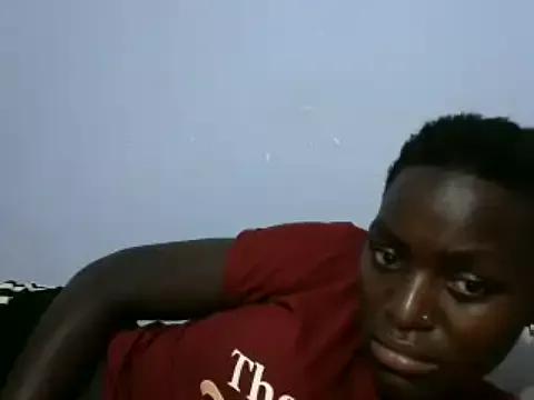 queen-zara on StripChat 
