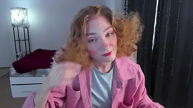 ReddHotPipper on StripChat 