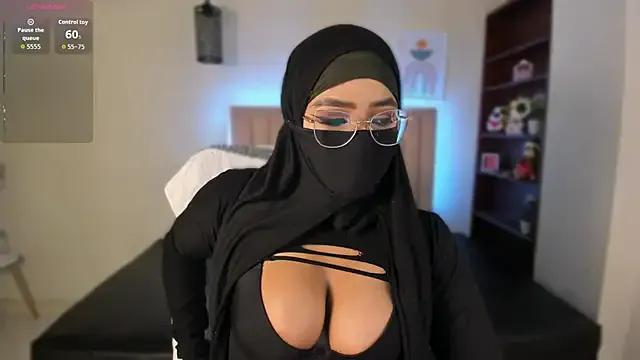 Sasha_Anaan on StripChat 