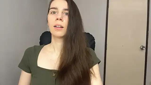 SassyJessi — shake Ass to camera 4 mins