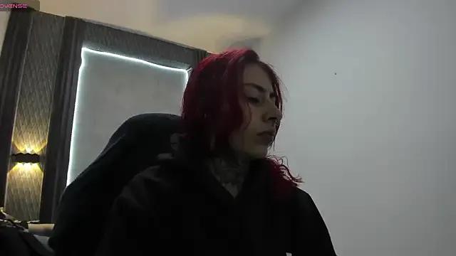 selene_red_ on StripChat 