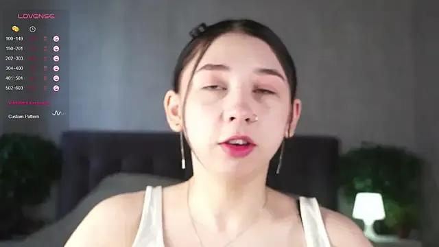 Sssonya — lift down my skirt and flash ass
