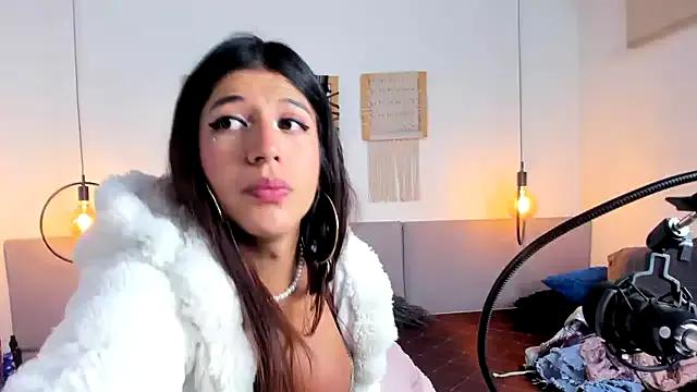 Sweet_camille on StripChat 