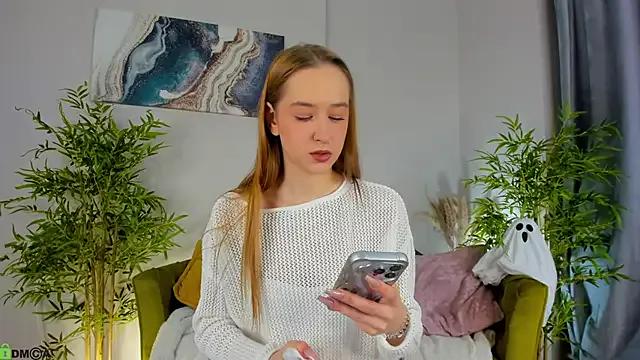 Sweett_Monica on StripChat 