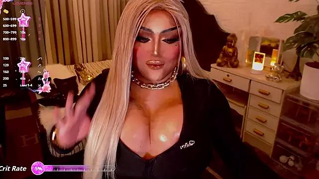 TiffanyWolf on StripChat 