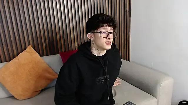troy_rouge — Naked