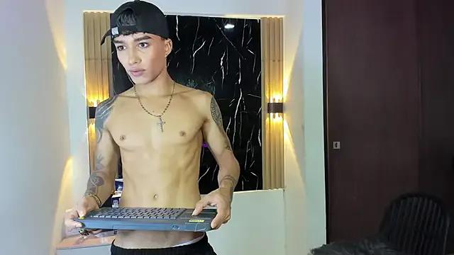 Wyatt_Rose — undress for you