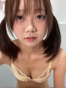 zaizaiNono on StripChat 